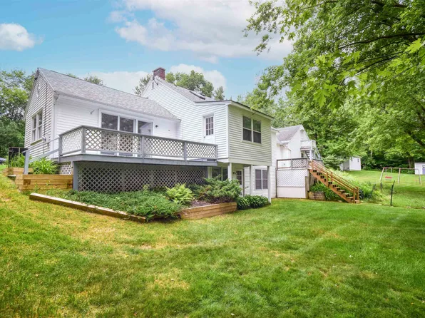 2063 East Road, Bennington, VT 05201