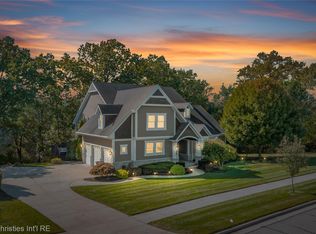 1010 Riverside St, Milford, MI 48381