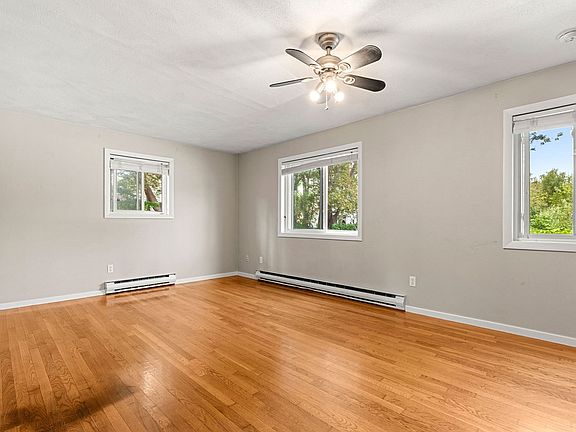 2nd image of 16 Cleveland Pl APT 8