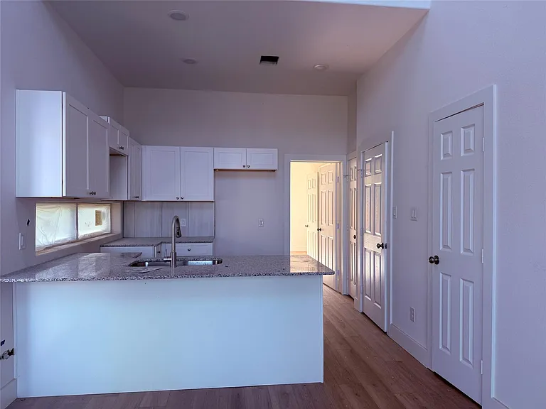 824 Mabel St — Photo 10