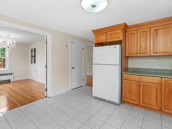 5th image of 37 Kenmore Rd