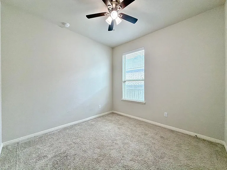 877 Centerra Hills Cir — Photo 26