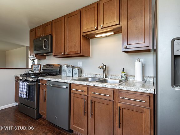 5th image of 1606 Sacramento Dr