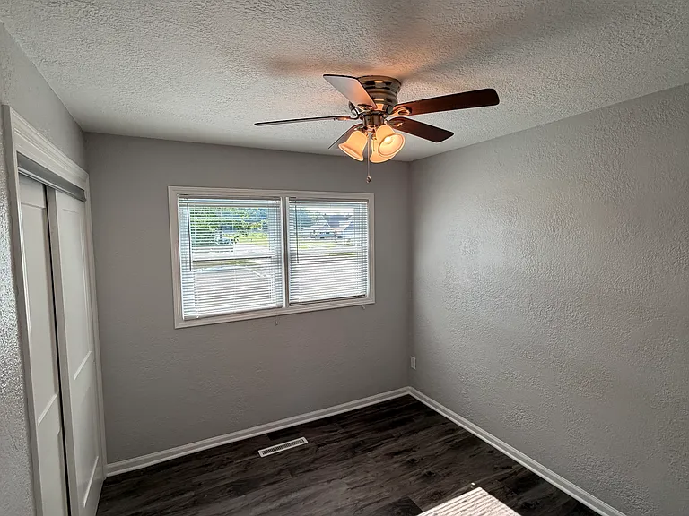6633 McCook Ave — Photo 6