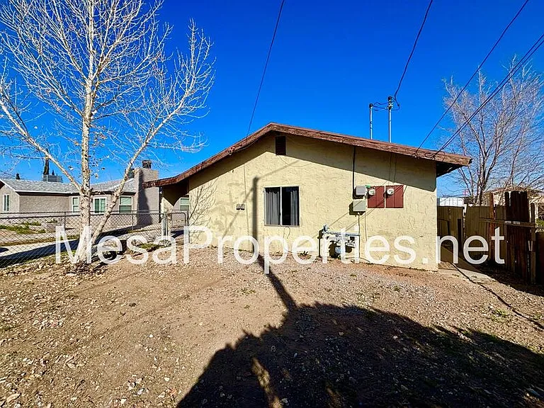 16142 Orange St #A — Photo 21