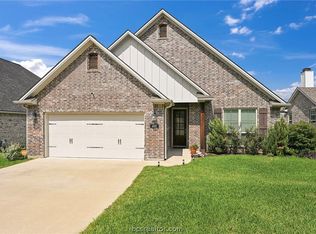 4011 Brownway Dr, College Station, TX 77845