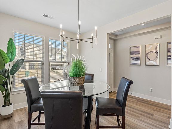 5th image of 405 Water Garden Pl