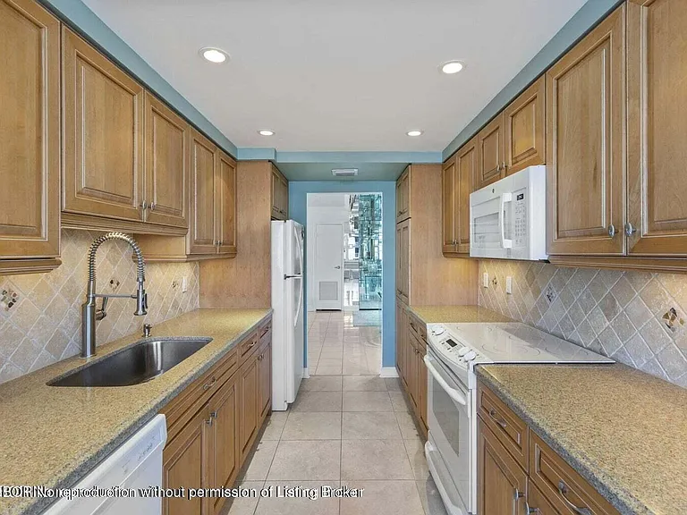 3546 S Ocean Blvd #601 — Photo 18