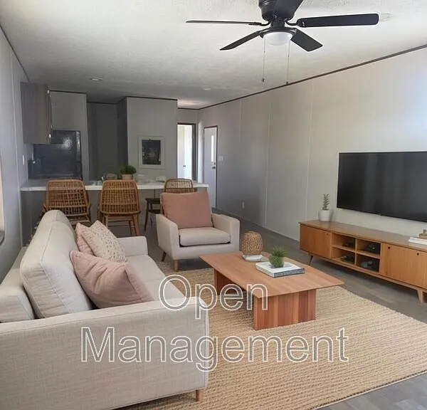 2501 Martin Luther King Blvd #723 — Photo 4