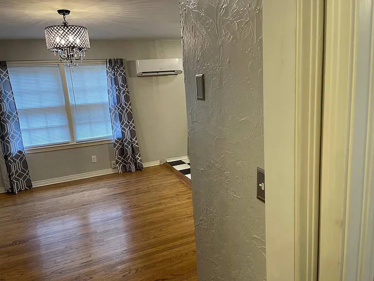 4520 N Harvey Pkwy #4 — Photo 14