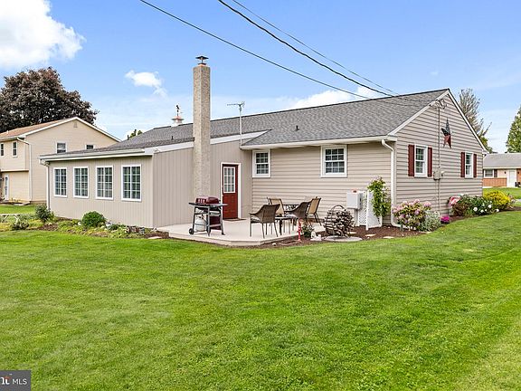 5th image of 56 Timberline Dr