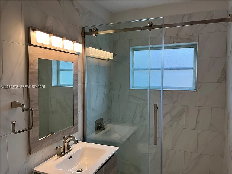 6261 NW 40th St — Photo 13
