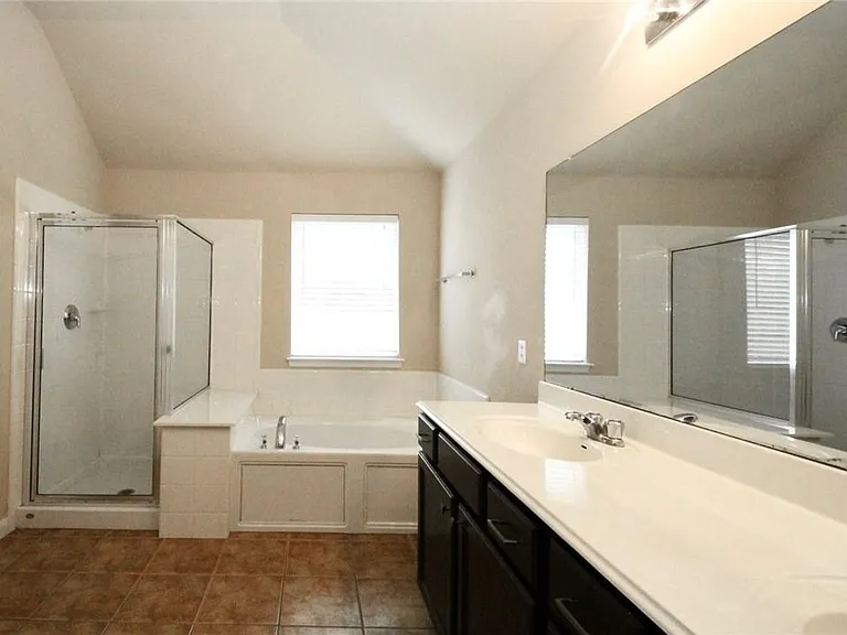 3728 Pine Needle Cir — Photo 9