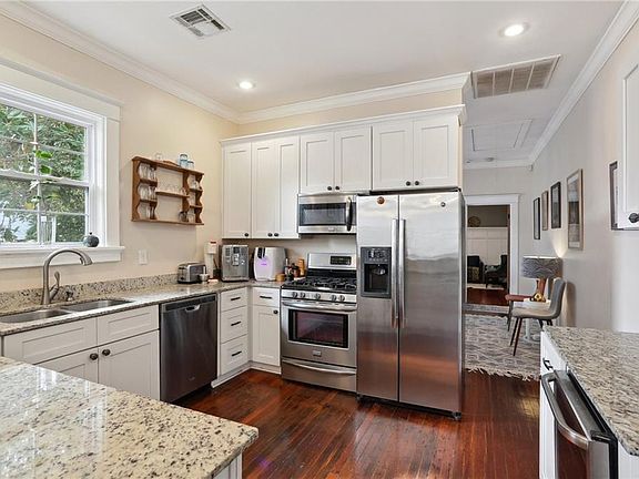 5th image of 1616 Burdette St