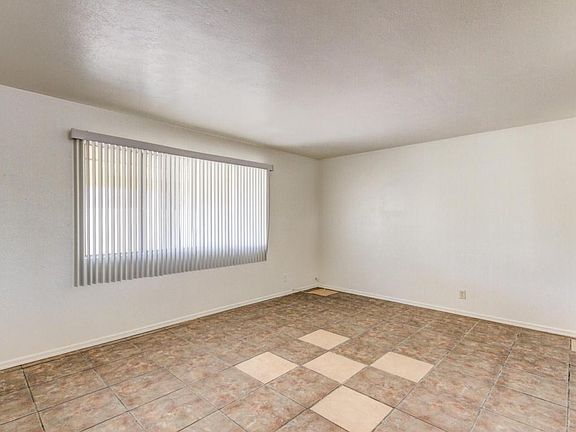 5th image of 3638 W Mariposa St