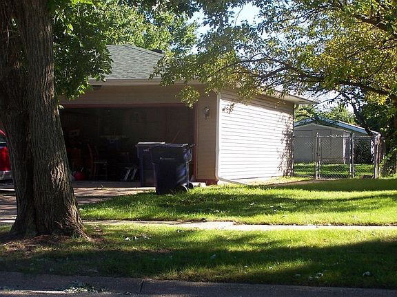 2nd image of 1519 Kensington St