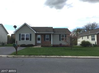 13920 Sweet Vale Dr, Hagerstown, MD 21742