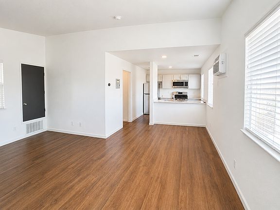 4th image of 80-90 Burns St #80-G