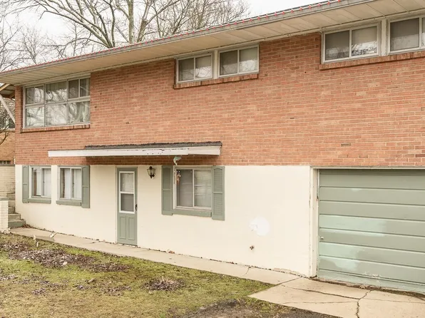 832 Sunset Dr, Danville, IN 46122