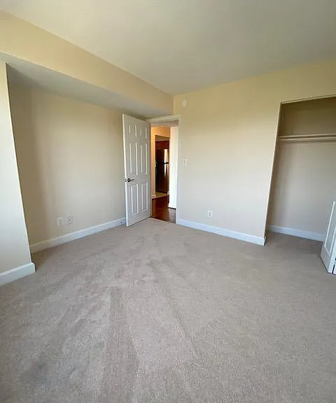 3401 38th St NW #813 — Photo 14