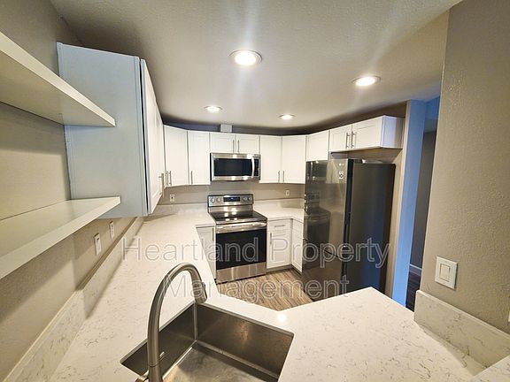 3rd image of 3984 60th St Unit 35