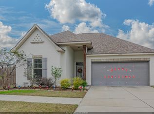14401 Sterling Oaks Dr, Gonzales, LA 70737