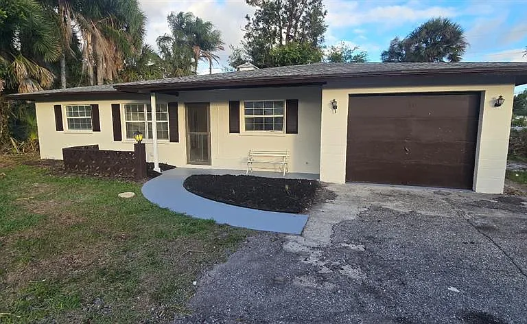 345 S Venice Blvd — Photo 25
