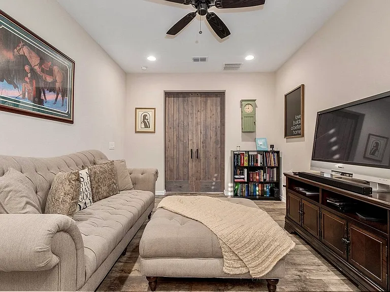 7228 W Tombstone Trl — Photo 27