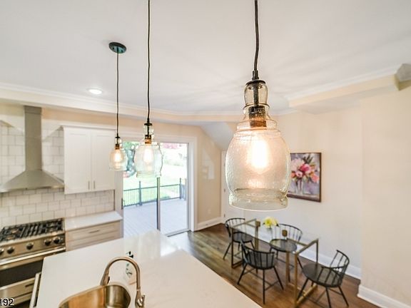 4th image of 167 Kilburn Pl