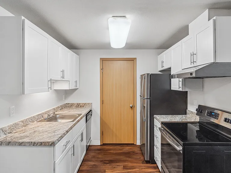2 Bed 2 Bath Standard - 844 Sq Ft 2 Bed 2 Bath Standard - 844 Sq Ft