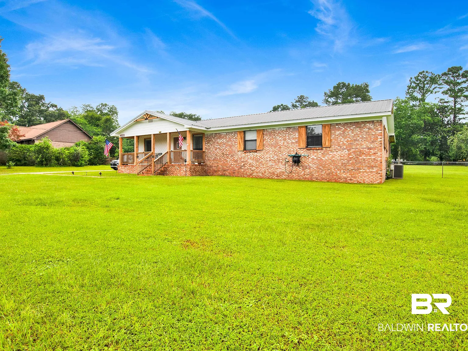3 bed, 2.0 bath, 1896 sqft, $3,500 — Photo 3