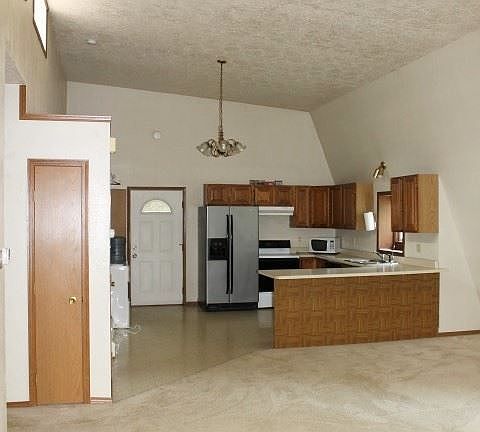 4th image of 2439 Sunflower Loop #A