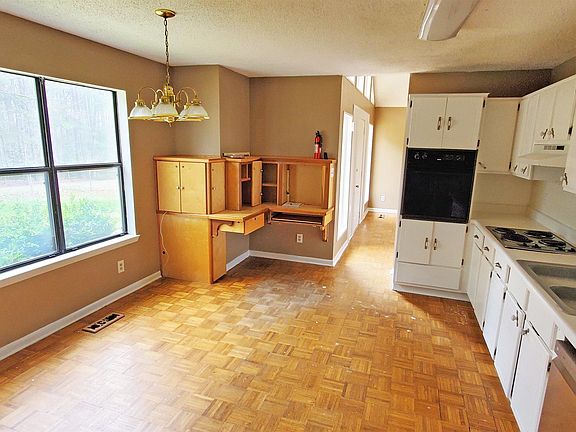 4th image of 200 McCedar Rd