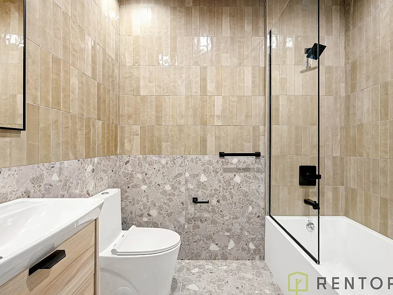 22 Frost St #303 — Photo 8
