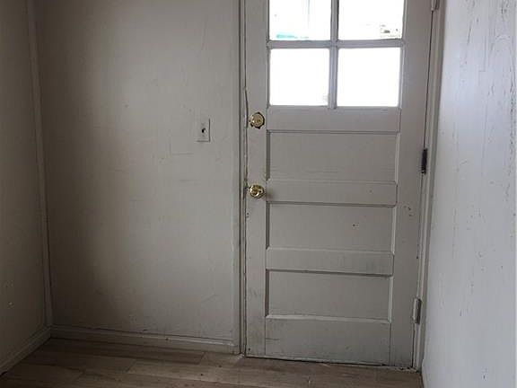 2nd image of 7 Avenue F