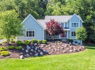 7619 Kingfisher Ct, Dexter, MI 48130