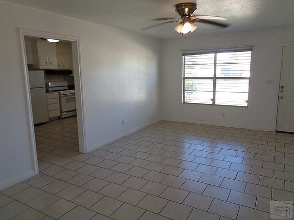 5th image of 117 Mackeral St