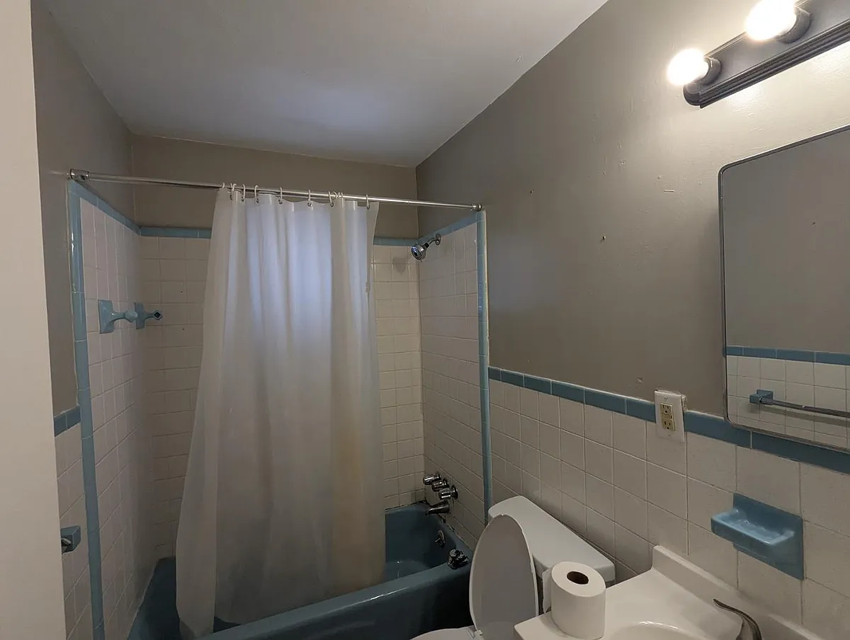 Building Photo - 1147 Berdan Ave #4