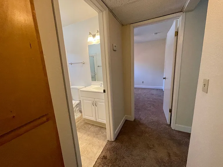 2524 I Street — Photo 6