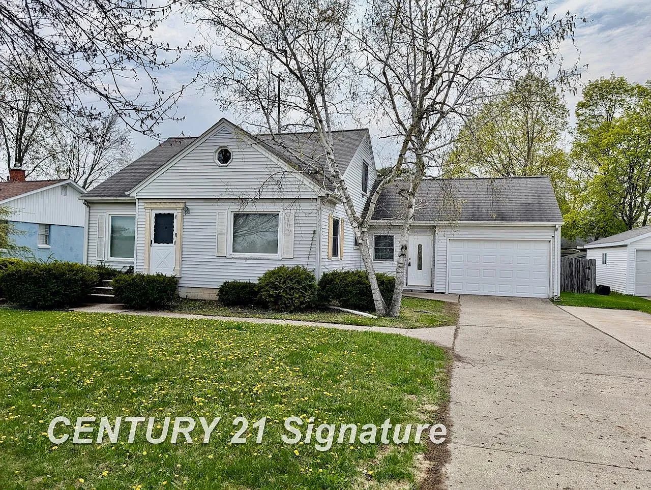 1389 Passolt St photo 1