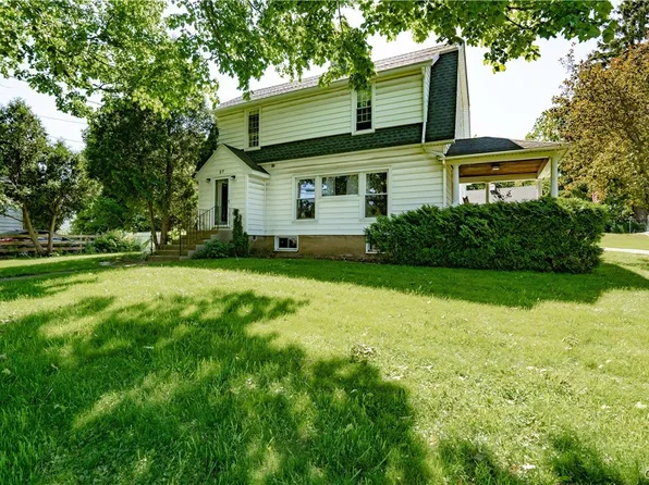 27 Main St, Philadelphia, NY 13673