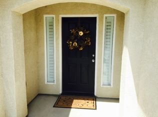 2152 W Hampton Dr, Hanford, CA 93230