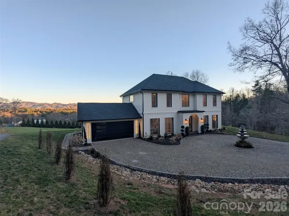 107 Lee Ln, Mars Hill, NC 28754