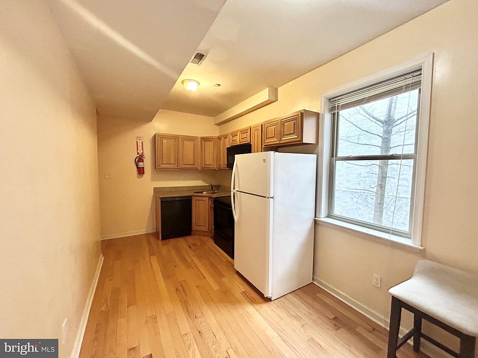 1st image of 1816 Cecil B Moore Ave APT 4
