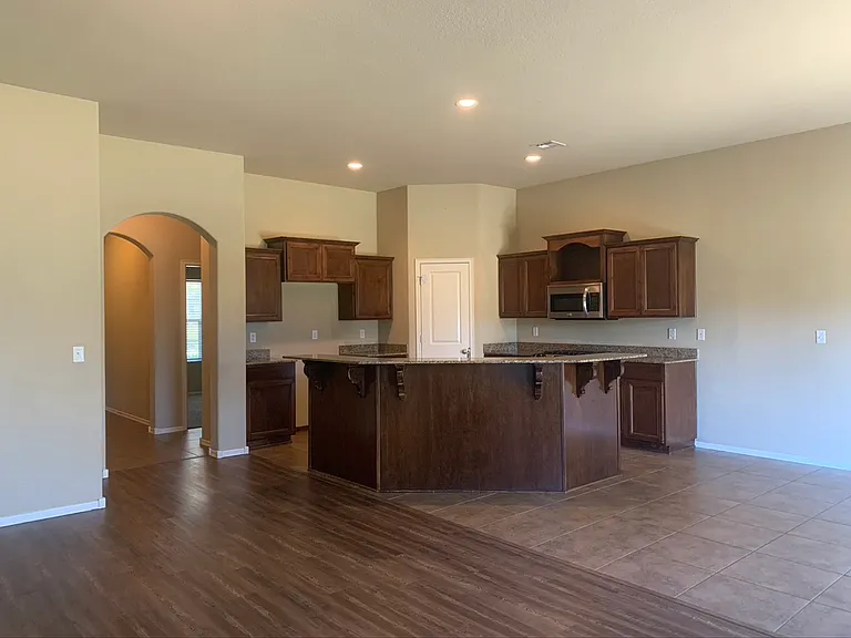 10105 N 140th East Ave — Photo 5