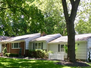 33 Long Bridge Rd, Colts Neck, NJ 07722