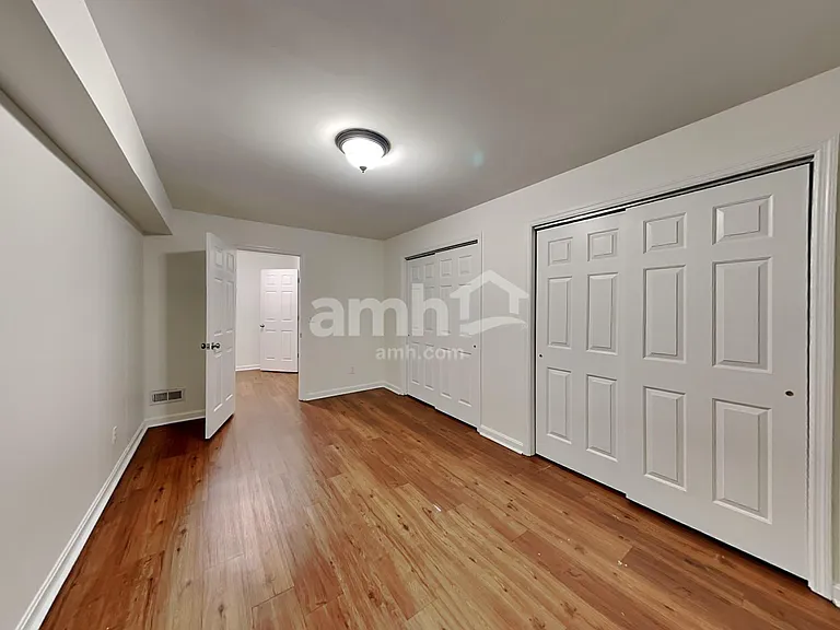 2211 Siesta Dr — Photo 17