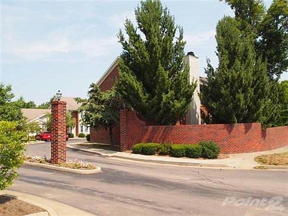 4th image of 1625 Nicholasville Road #101