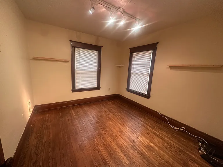 436 Selye Ter — Photo 6