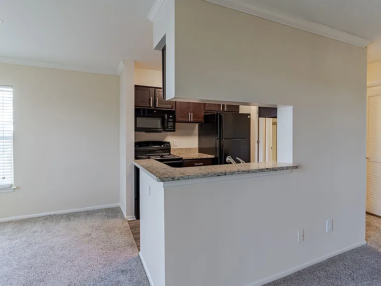 Reflections Apartments — Photo 18